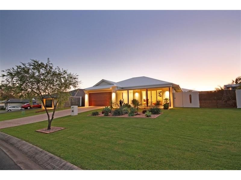 10 Flinders Avenue, Beerwah QLD 4519
