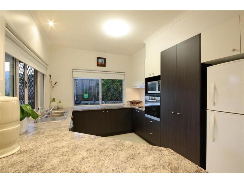 10 Flinders Avenue, Beerwah QLD 4519