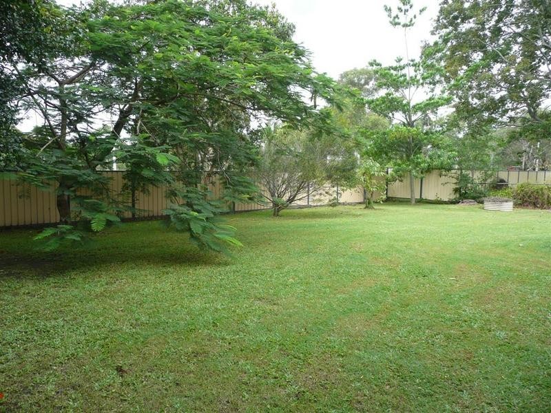 19 Beerwah Parade, Beerwah QLD 4519