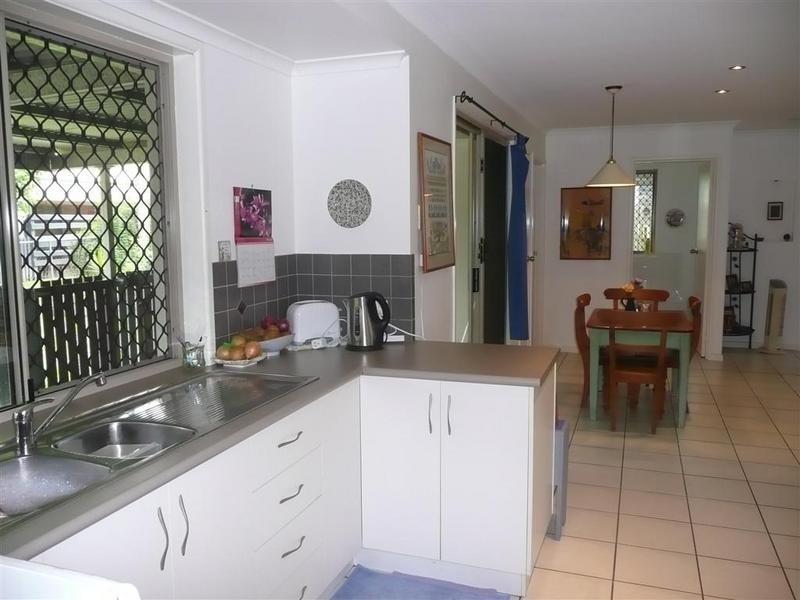 19 Beerwah Parade, Beerwah QLD 4519