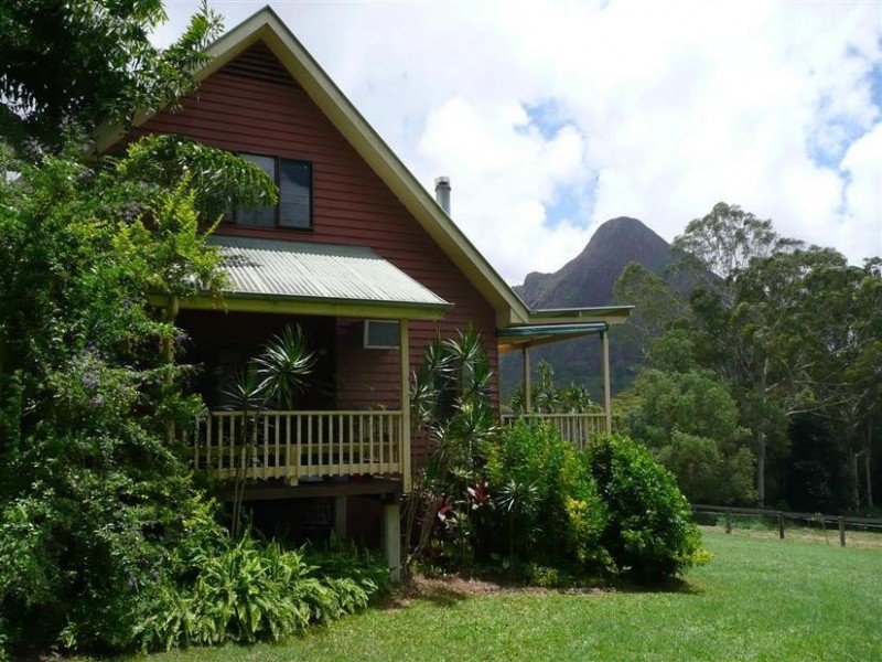Glass House Mountains QLD 4518