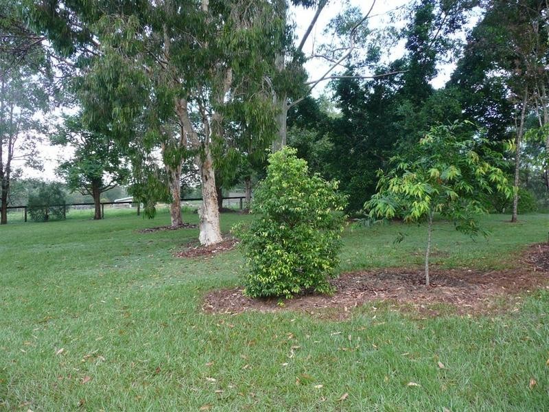 Glass House Mountains QLD 4518