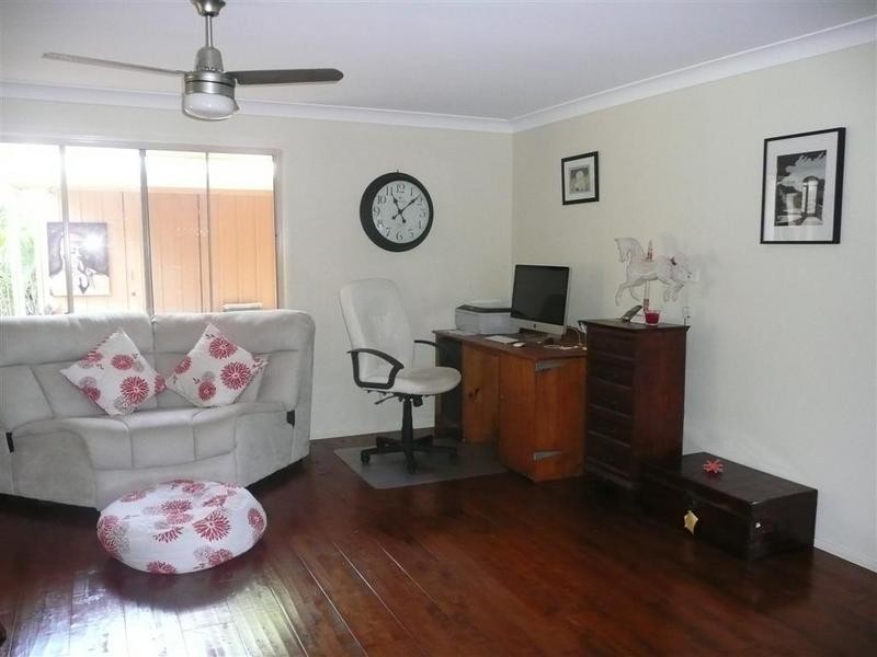 15 Parkview Road, Glass House Mountains QLD 4518