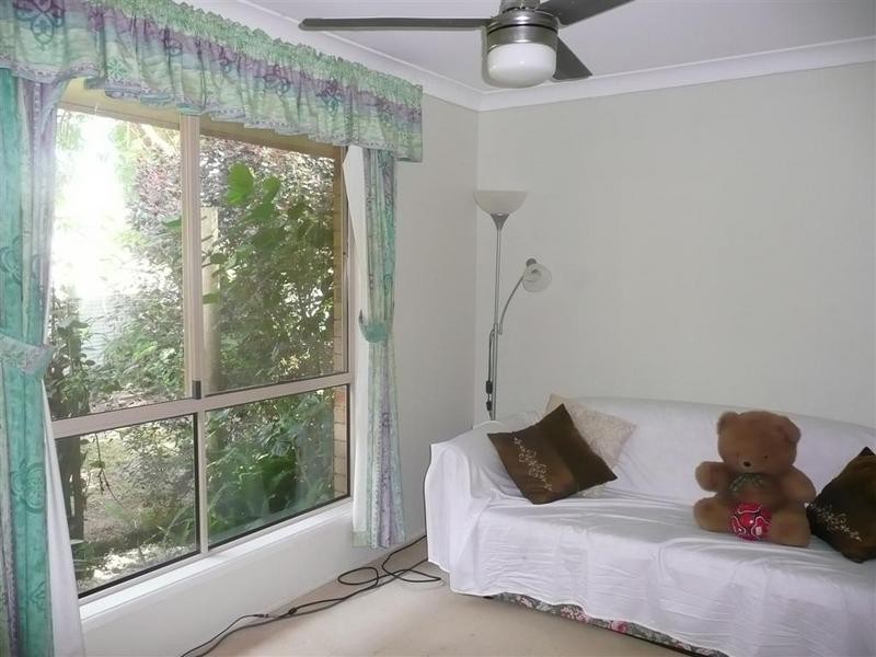 15 Parkview Road, Glass House Mountains QLD 4518