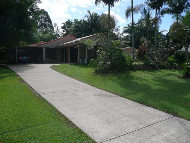 15 Parkview Road, Glass House Mountains QLD 4518