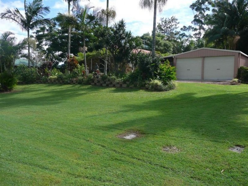 15 Parkview Road, Glass House Mountains QLD 4518