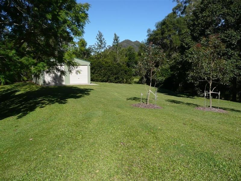 331 Peachester Road, Beerwah QLD 4519