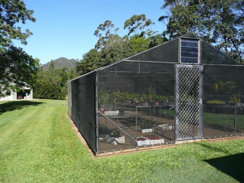 331 Peachester Road, Beerwah QLD 4519