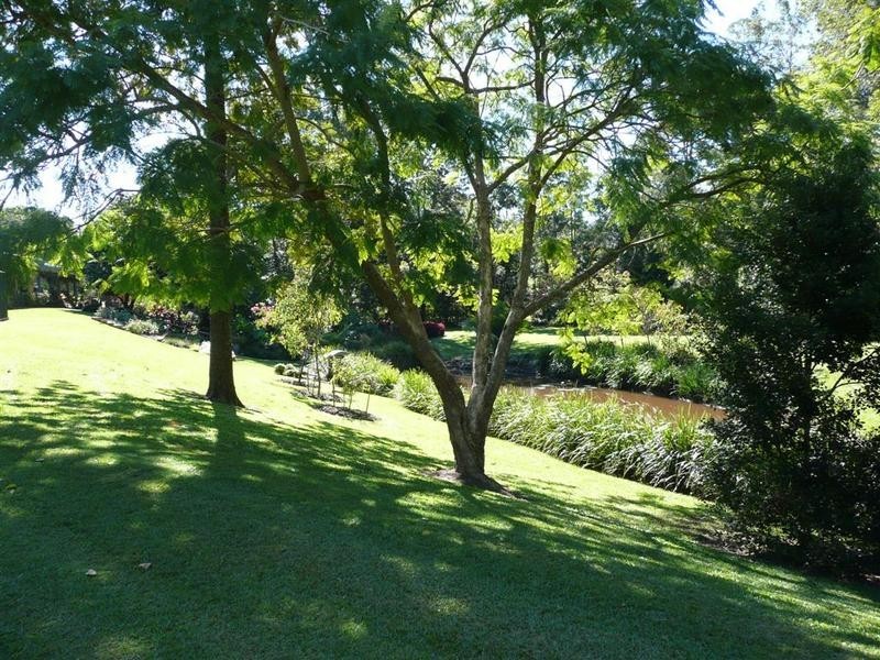 331 Peachester Road, Beerwah QLD 4519