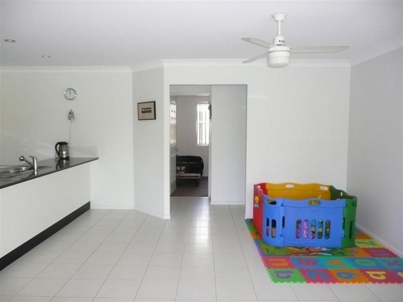 47 Smerdon Way, Glass House Mountains QLD 4518