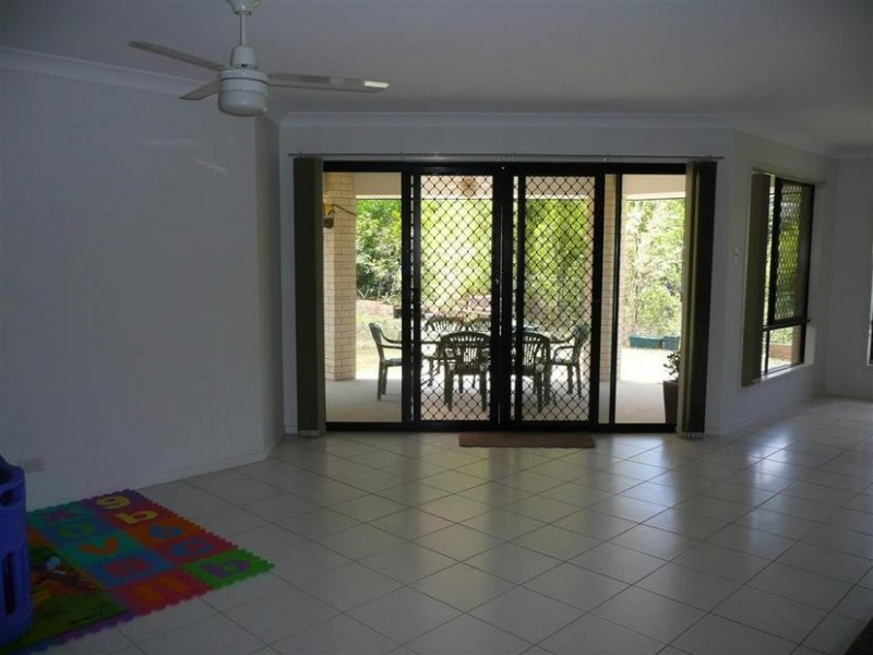 47 Smerdon Way, Glass House Mountains QLD 4518