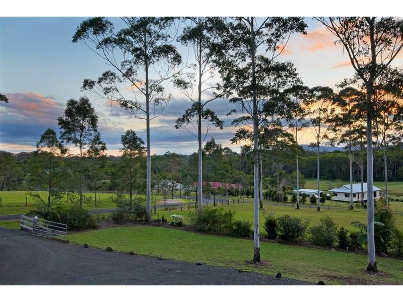 2 Sunbury Place, Peachester QLD 4519
