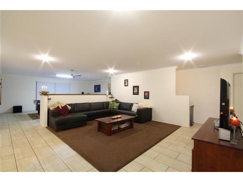 2 Sunbury Place, Peachester QLD 4519