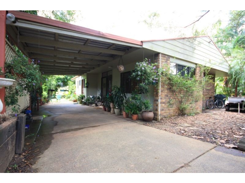 15 Youngs Road, Glass House Mountains QLD 4518