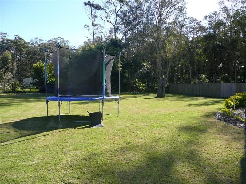 20 Fullerton Road, Glass House Mountains QLD 4518