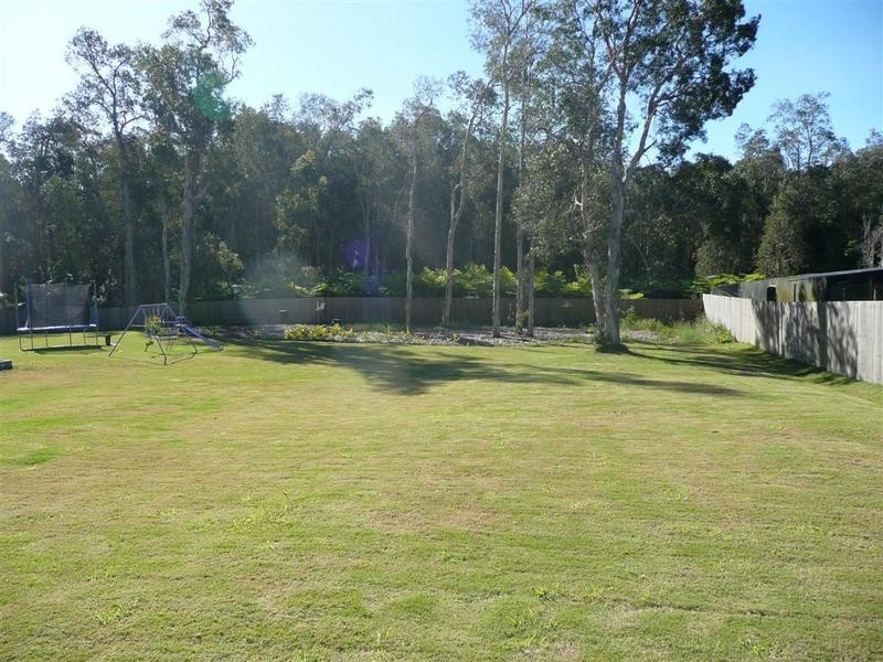 20 Fullerton Road, Glass House Mountains QLD 4518