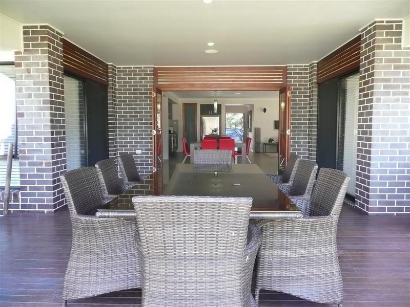 20 Fullerton Road, Glass House Mountains QLD 4518