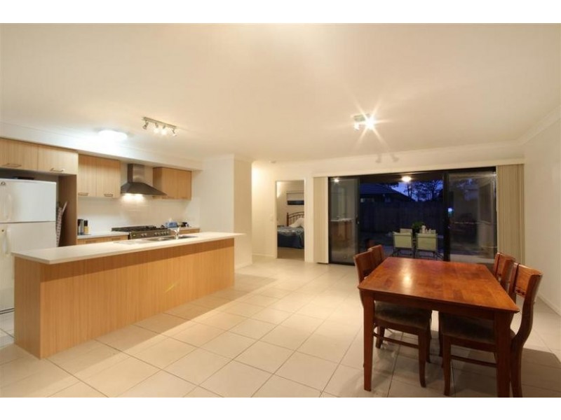 17 Monarch Place, Beerwah QLD 4519