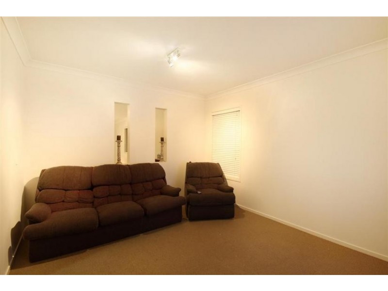 17 Monarch Place, Beerwah QLD 4519