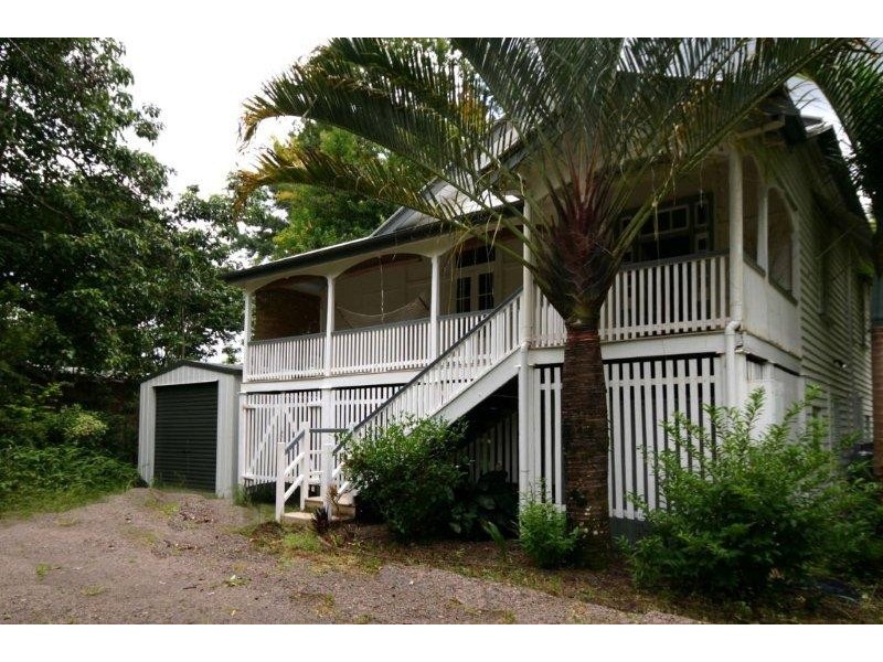 258 Peachester Road, Beerwah QLD 4519