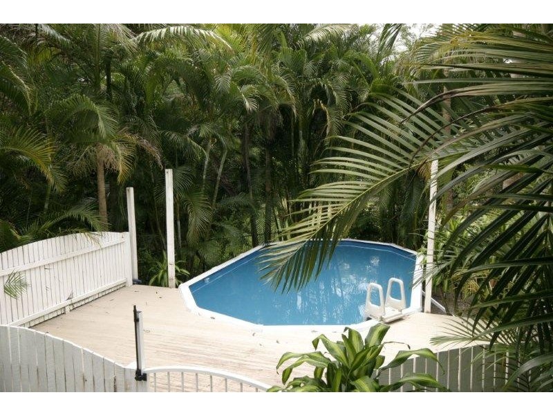 258 Peachester Road, Beerwah QLD 4519