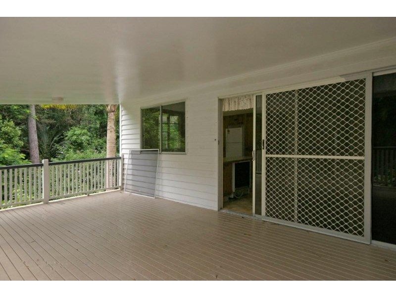 258 Peachester Road, Beerwah QLD 4519