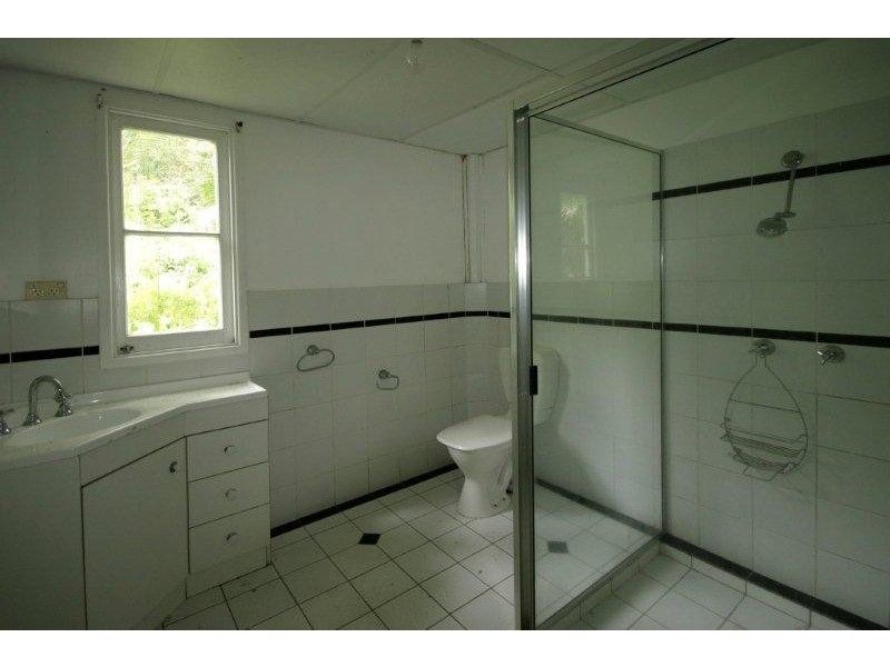 258 Peachester Road, Beerwah QLD 4519