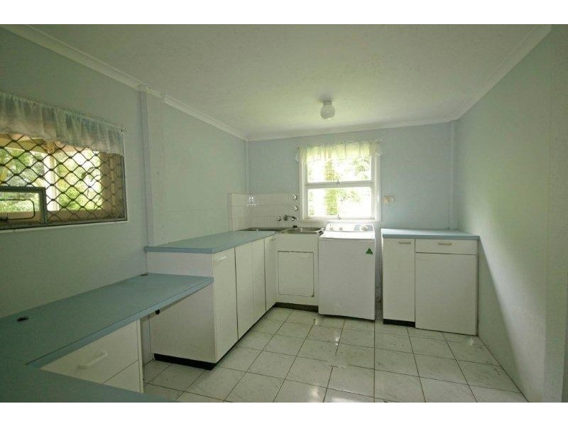 258 Peachester Road, Beerwah QLD 4519