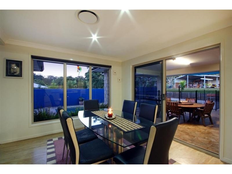 13 Peak View Place, Glass House Mountains QLD 4518