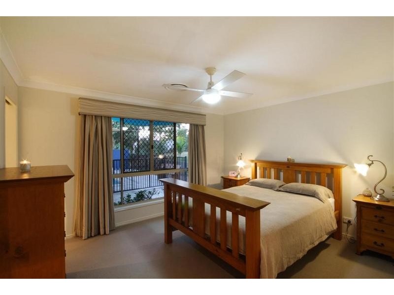 13 Peak View Place, Glass House Mountains QLD 4518