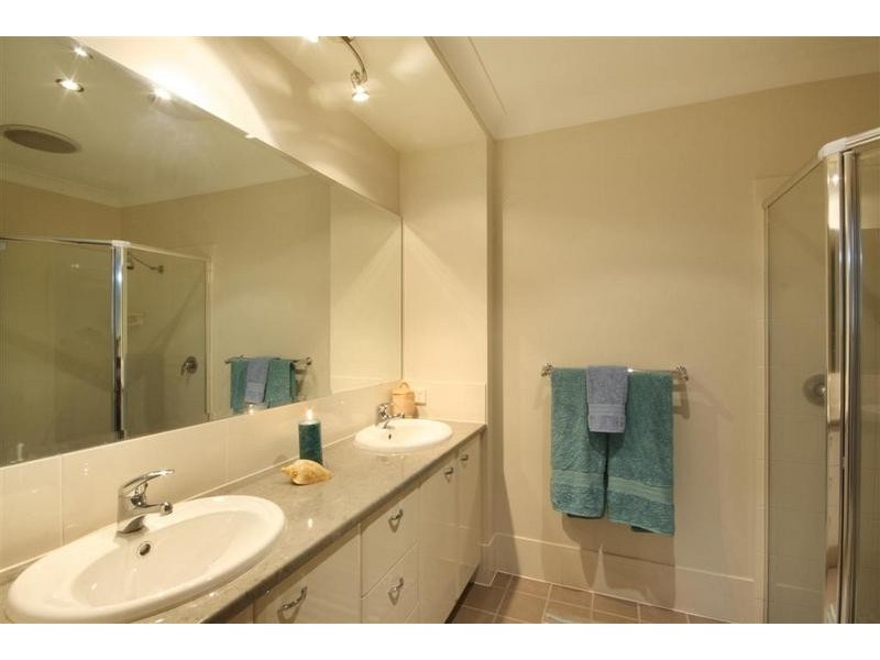 13 Peak View Place, Glass House Mountains QLD 4518