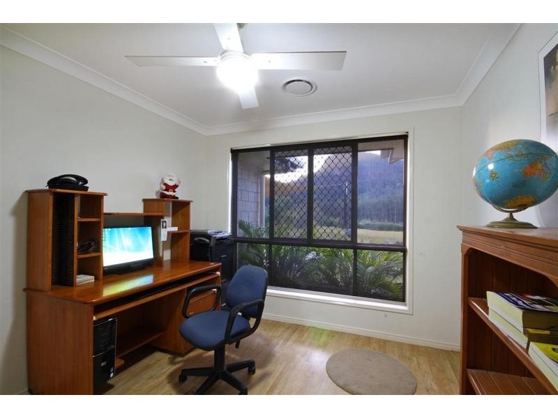 13 Peak View Place, Glass House Mountains QLD 4518