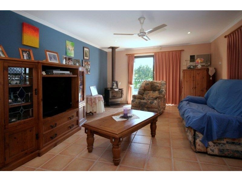 2 Forestdale Road, Landsborough QLD 4550