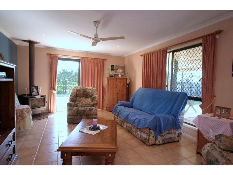 2 Forestdale Road, Landsborough QLD 4550