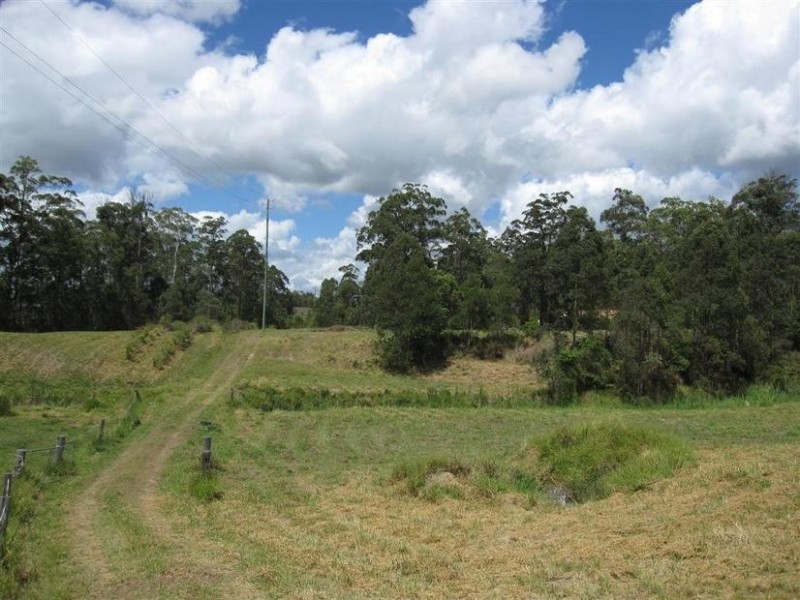 34 Thompson Road, Beerwah QLD 4519