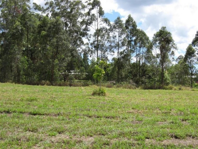 34 Thompson Road, Beerwah QLD 4519