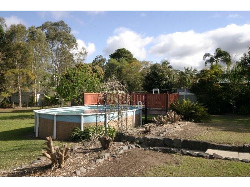 6 Mountainview Place, Glass House Mountains QLD 4518