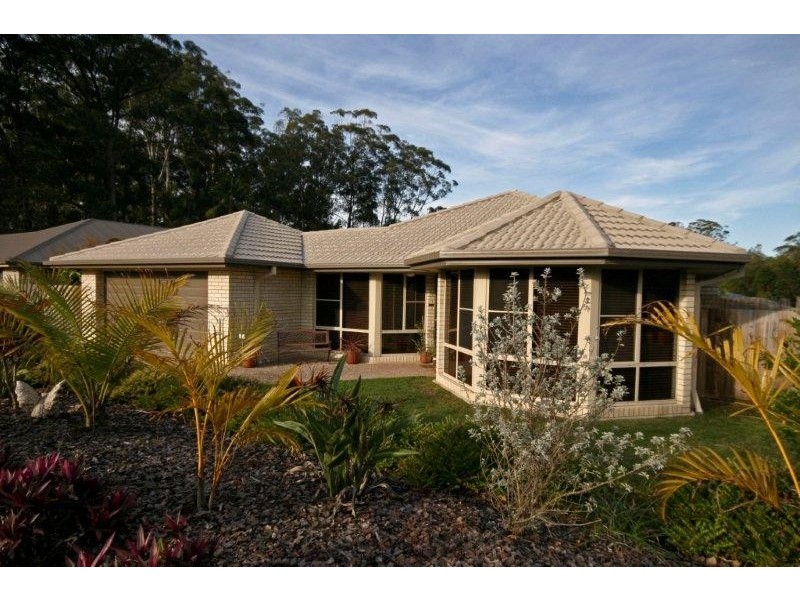 33 Kirsten Drive, Glass House Mountains QLD 4518