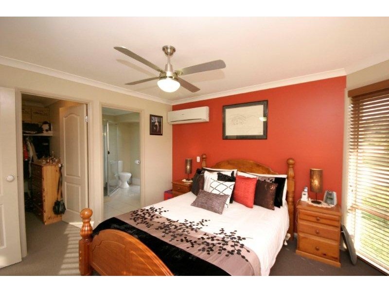 33 Kirsten Drive, Glass House Mountains QLD 4518