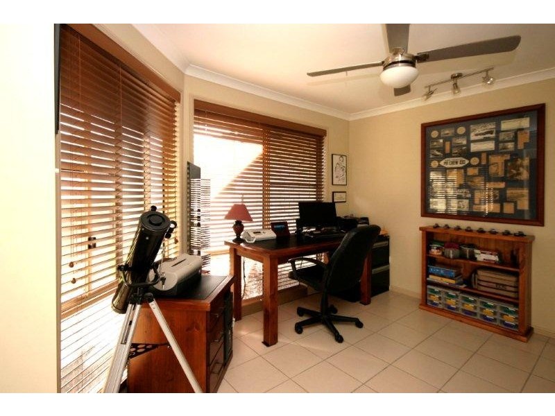 33 Kirsten Drive, Glass House Mountains QLD 4518