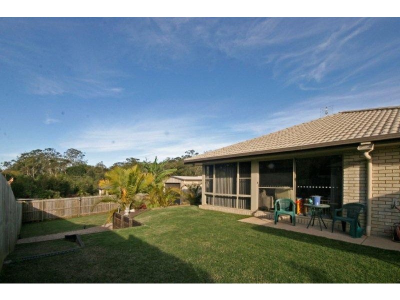 33 Kirsten Drive, Glass House Mountains QLD 4518