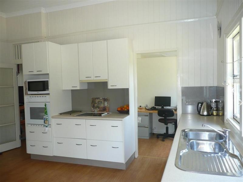 57 Coonowrin Road, Glass House Mountains QLD 4518