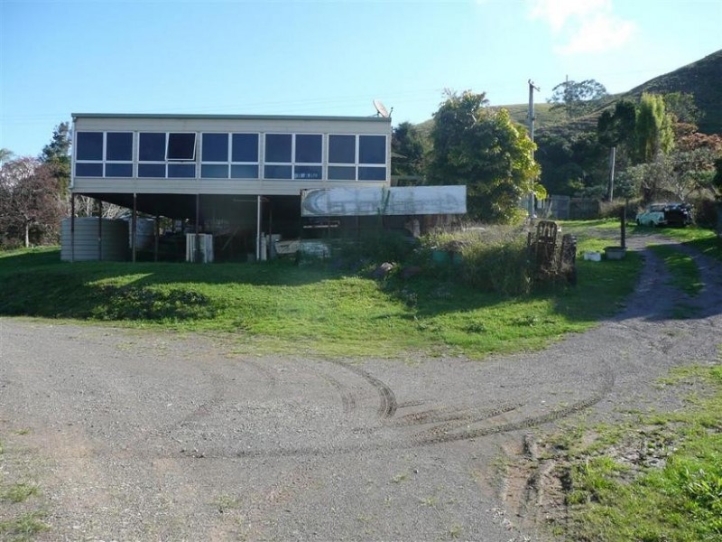 482 Landsborough-Maleny Road, Bald Knob QLD 4552