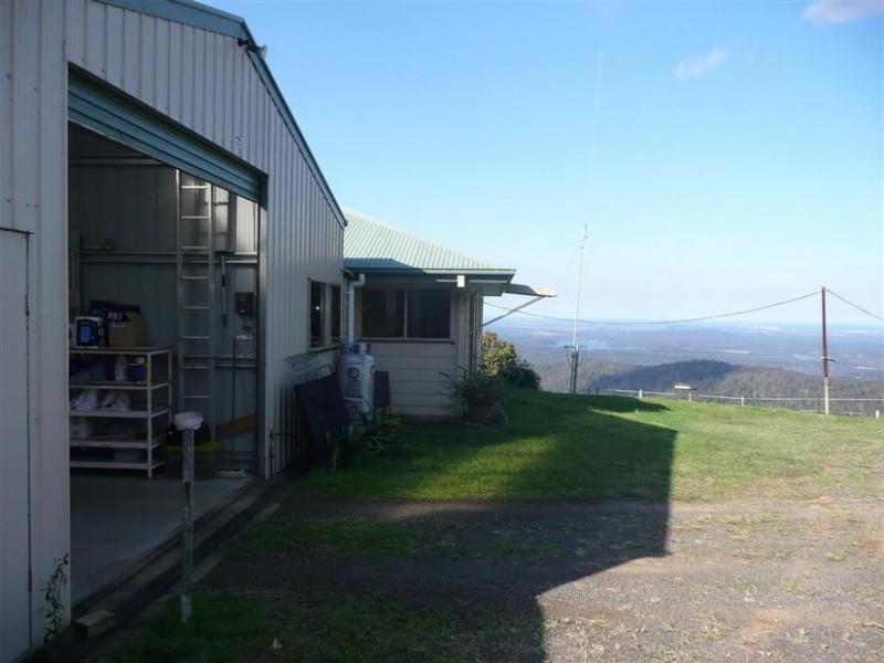 482 Landsborough-Maleny Road, Bald Knob QLD 4552