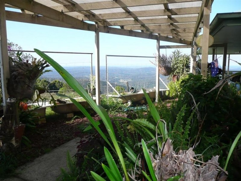 482 Landsborough-Maleny Road, Bald Knob QLD 4552