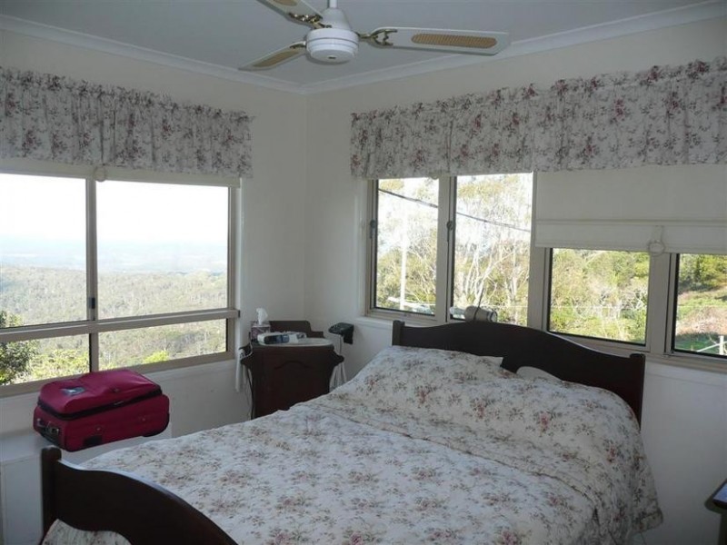 482 Landsborough-Maleny Road, Bald Knob QLD 4552