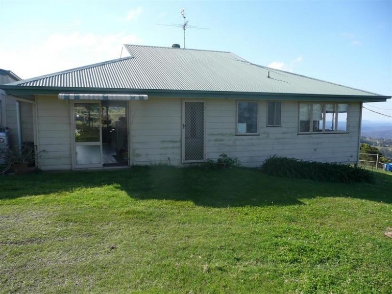 482 Landsborough-Maleny Road, Bald Knob QLD 4552