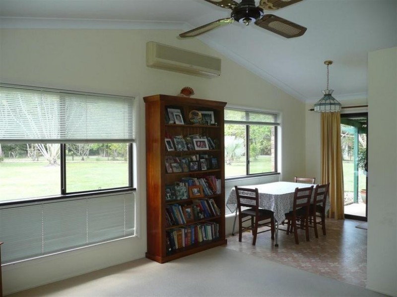 33 Woodwood Road, Landsborough QLD 4550