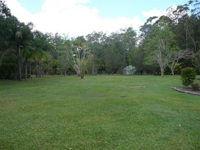 33 Woodwood Road, Landsborough QLD 4550