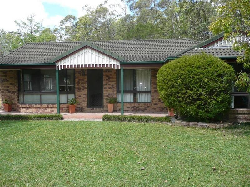 33 Woodwood Road, Landsborough QLD 4550
